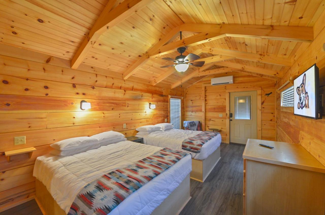 Great Escapes Rv Resort Bryan College Station 外观 照片